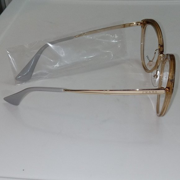 BRAND NEW.. NEVER USED WOMEN AUTHENTIC CATEYE - Picture 4 of 7